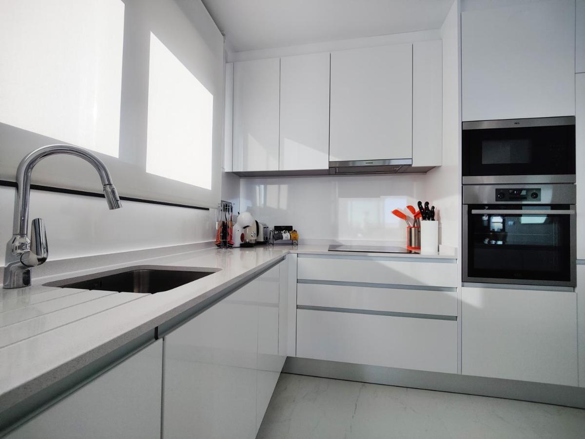 Sunset Cliffs Sea & Sky Apartments 베니돔 외부 사진