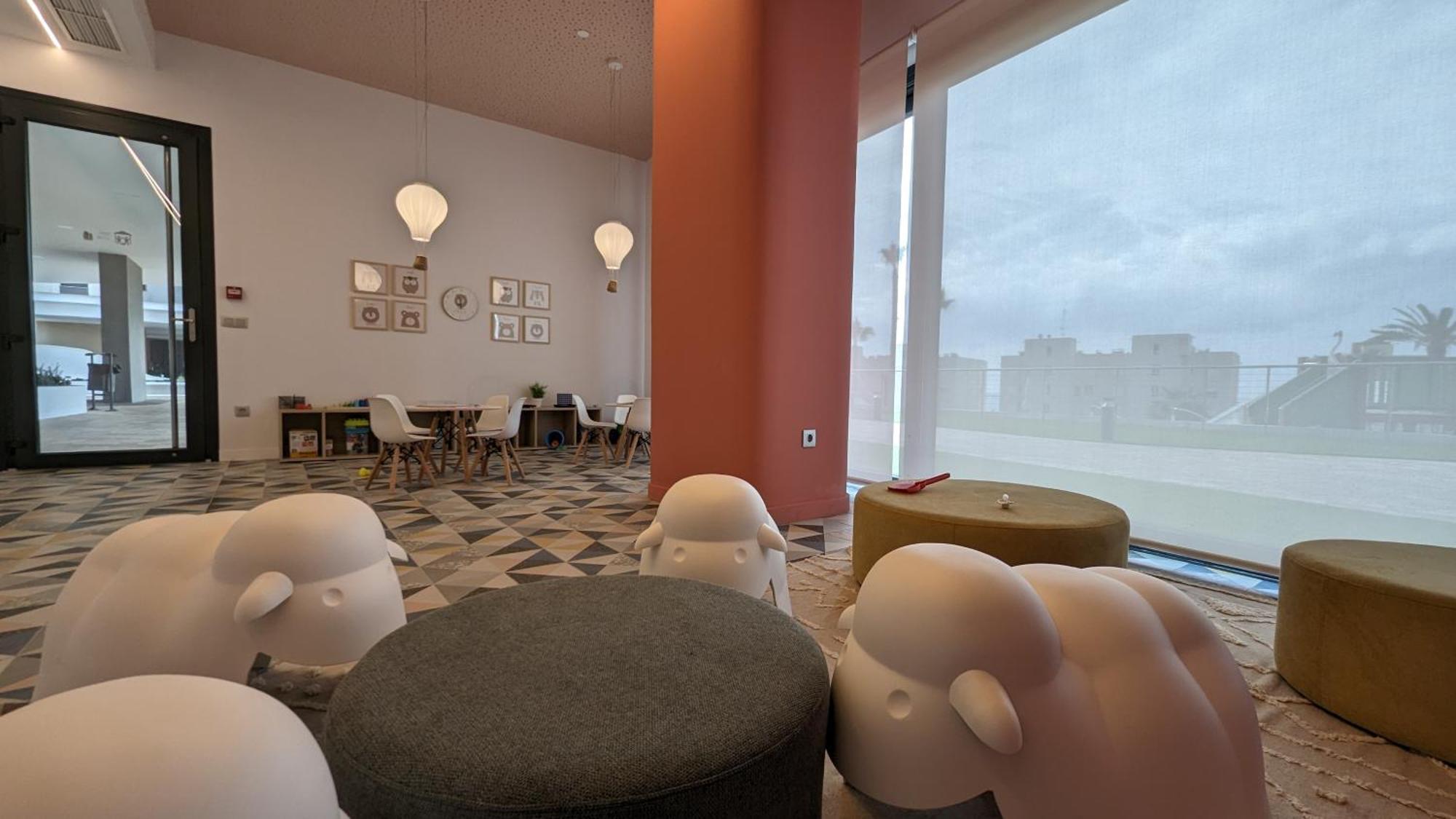 Sunset Cliffs Sea & Sky Apartments 베니돔 외부 사진