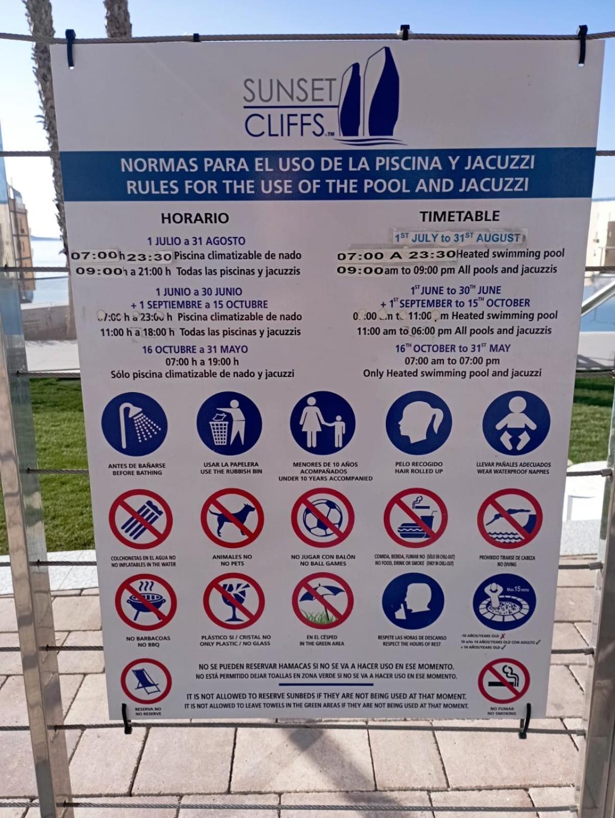Sunset Cliffs Sea & Sky Apartments 베니돔 외부 사진